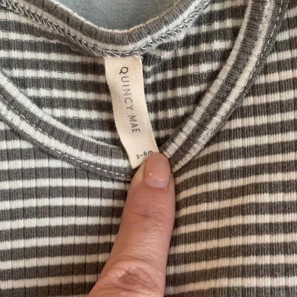 Quincy Mae Ribbed Footie - Picture 5 of 6